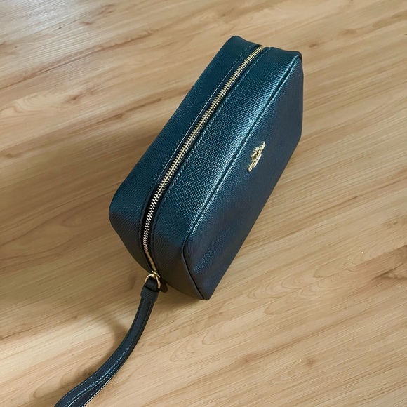 Coach Boxy Cosmetic Case # F24797 - Picture 4 of 8